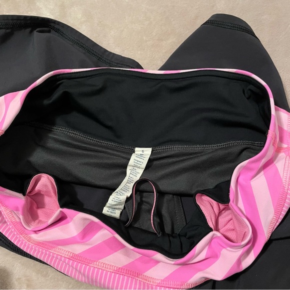 Lululemon short size 6 - Picture 7 of 8